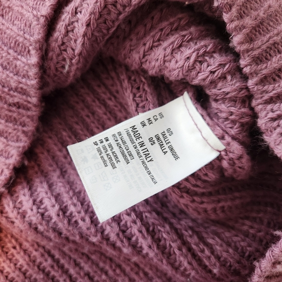 Mauve Knit Turtleneck Sweater One Size - Picture 9 of 9
